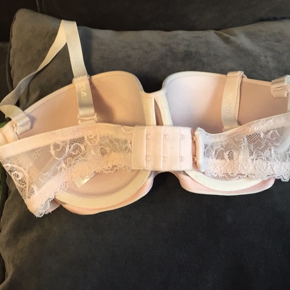 Armani Bra size 34c - Picture 4 of 8